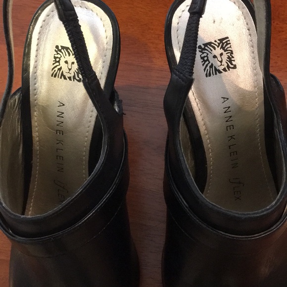 Cute black high heeled sandals - Picture 3 of 5